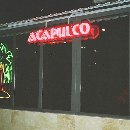 Motel Acapulco Erivan Exterior foto